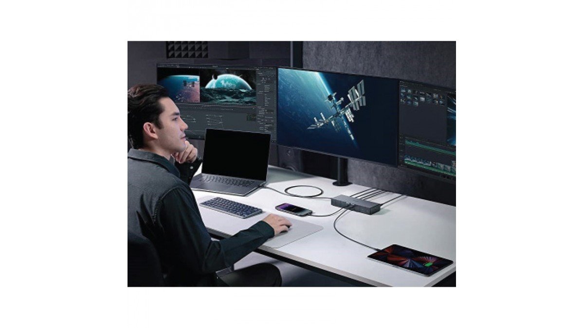 Anker 778 Thunderbolt Docking Station