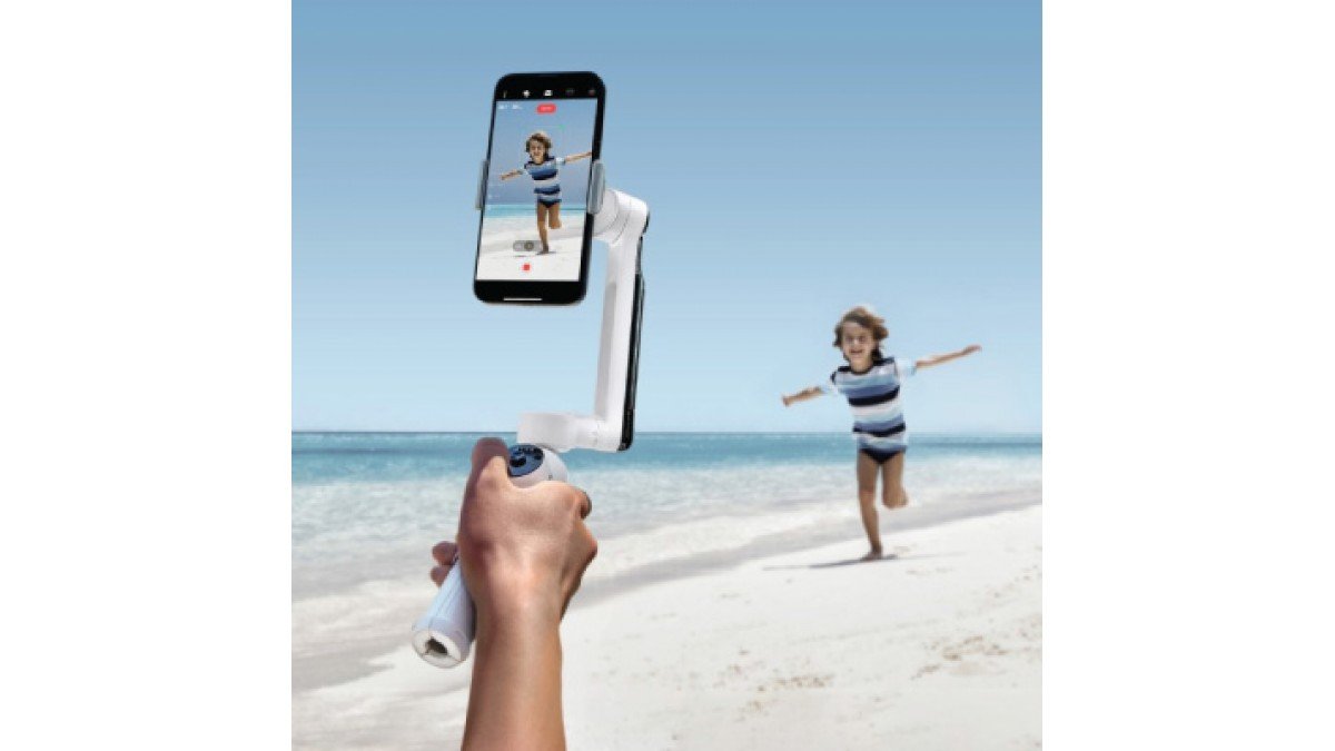 Insta360 AI Tracking Smartphone Stabilizer