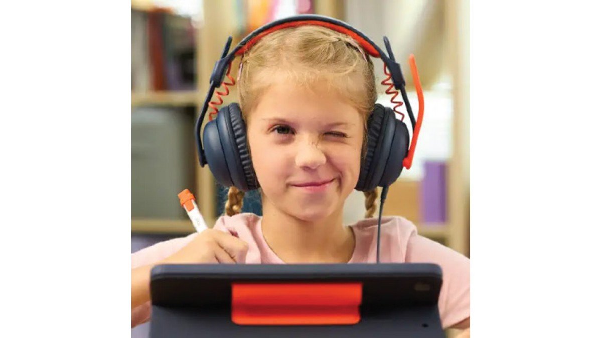 Headphones for use with Logitech tablets